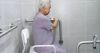 Will Medicare Pay for a Walk-in Tub